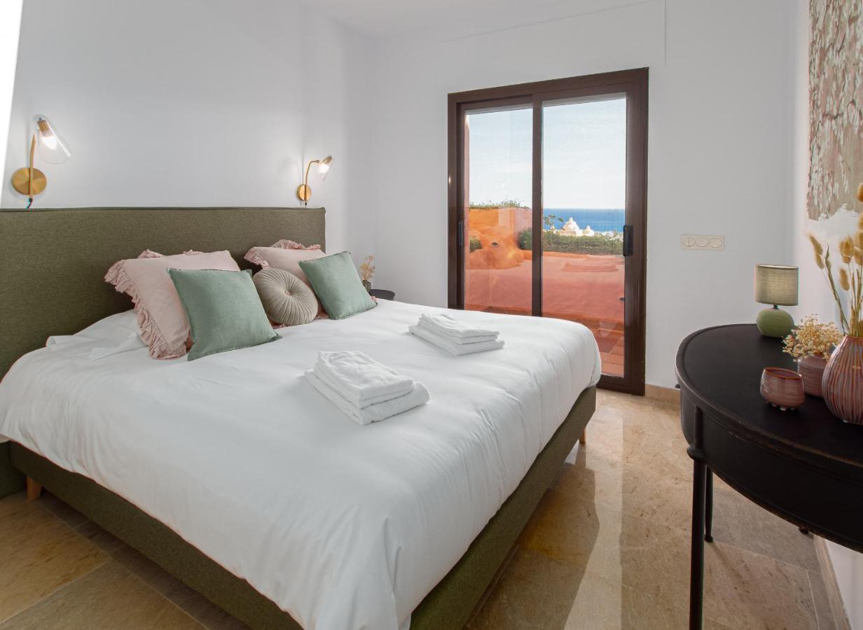 Coto Real 2359 Apartment Манилва Екстериор снимка